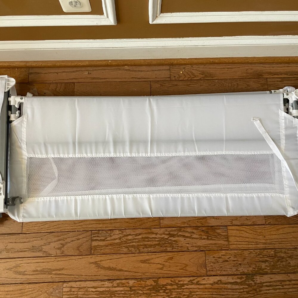 Children's Regalo Safety Bed Rails Set - Picture 4 of 4
